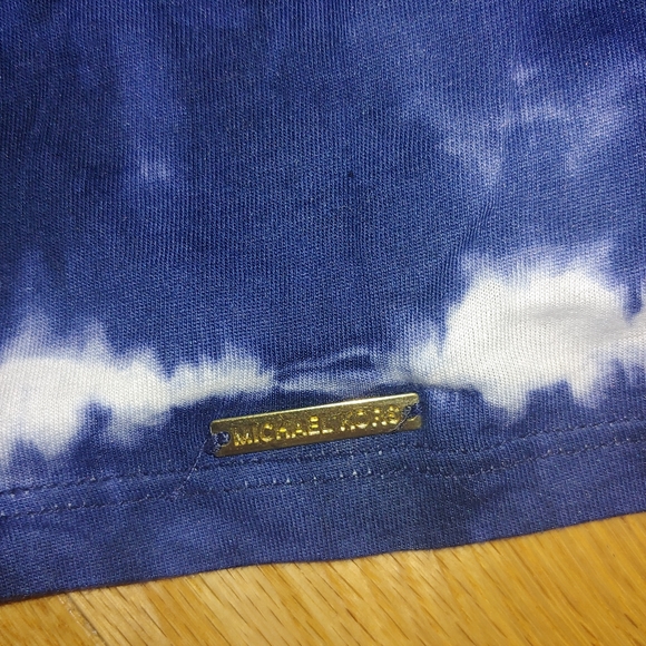 NWOT MICHAEL Michael Kors Blue & White Peasant-Style Tie Dye Top – Size L - Picture 4 of 9